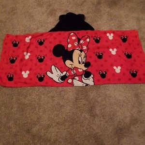Disney Minnie Hooded Towel